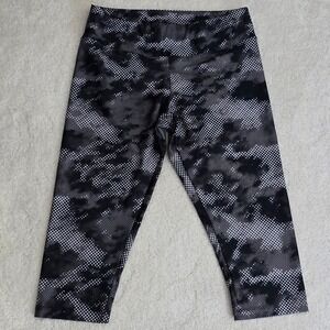 Athletic Performance Leggings Women's Abstract Print Cropped Capris Activewear L